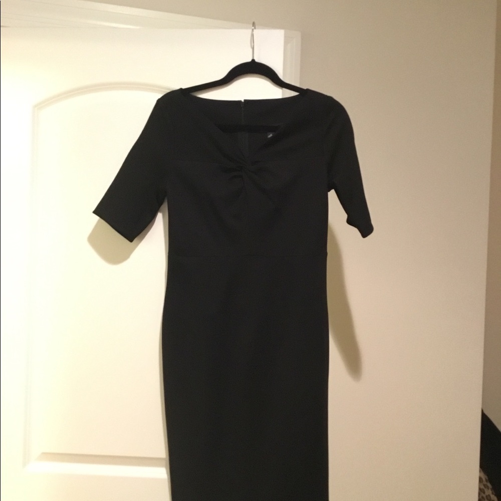 Banana Republic Black sheath dress size 6